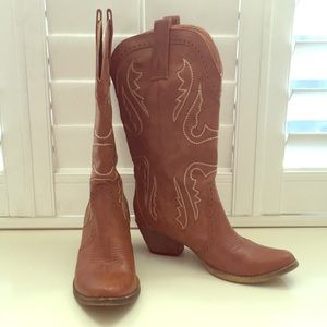 Very Volatile Raspy Tan Western style boots